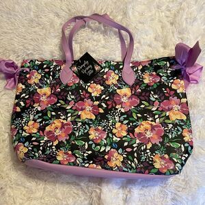 *NWT* Simply Spring Floral Tote